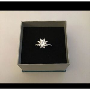 3.75 Ct. Starburst Flower Design Diamonique Engagement Ring Sz 9~925 Sterling